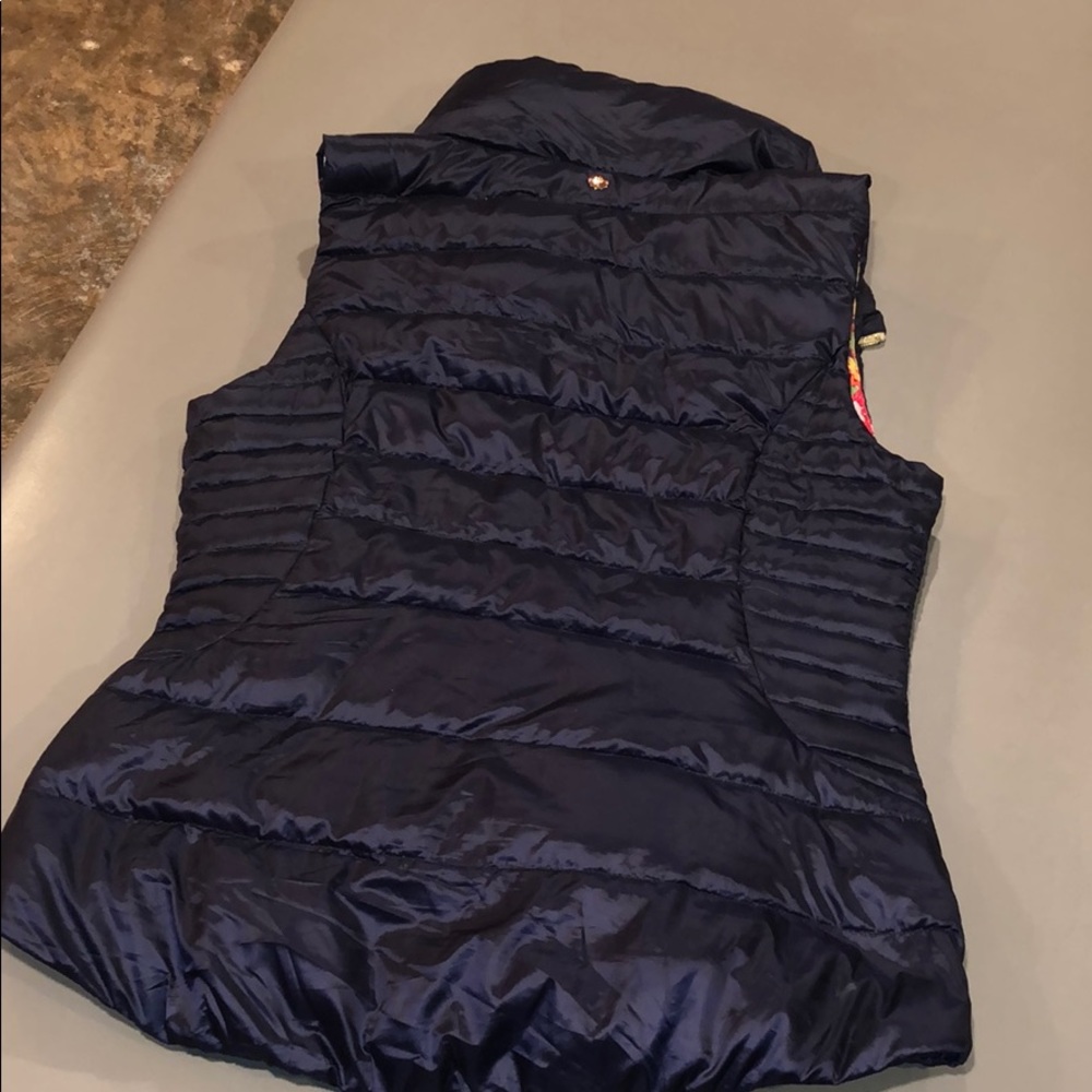 Vest - Picture 4 of 4